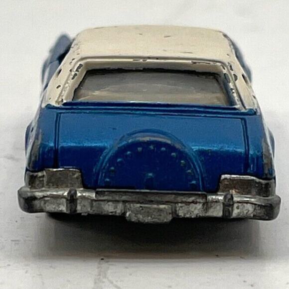 Vintage Tomica 1976 Ford Continental Mark IV Diecast Model Car Vehicle Toy - Picture 4 of 10